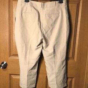 Liz Claiborne Tan Capris
